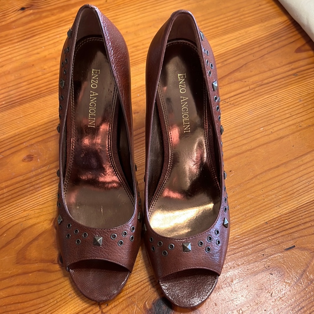 Brown Enzo Angiolini size 7.5 shoes